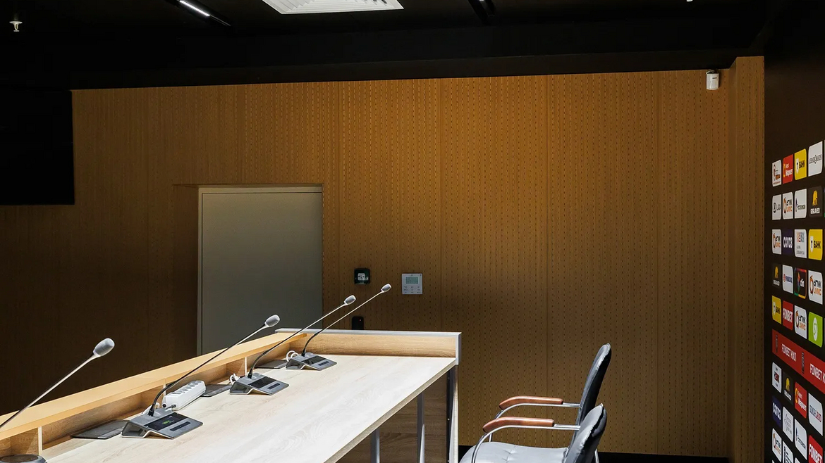 Ледовая арена УГМК-Арена_2