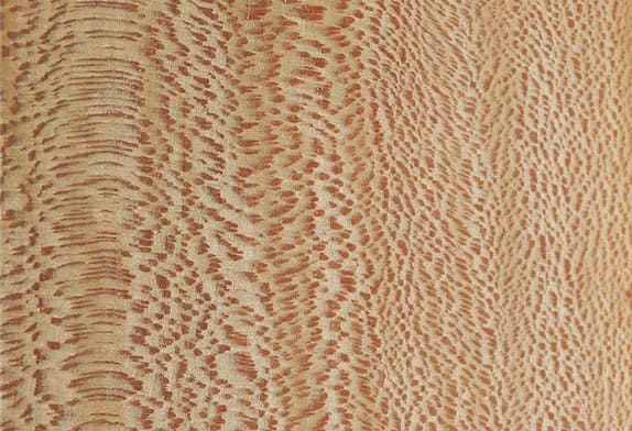 Натуральное дерево: шпон Платан N025Rd